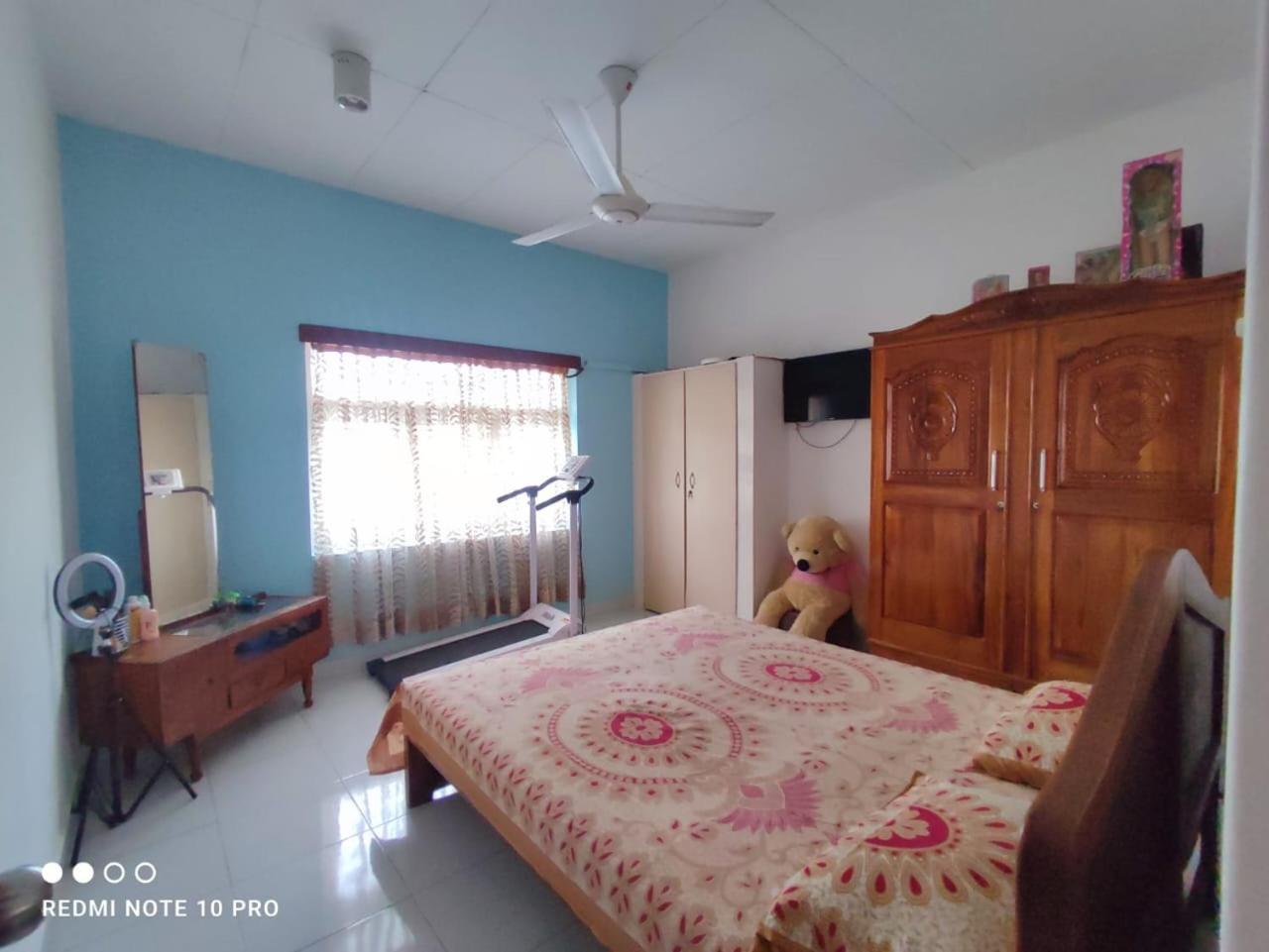 Appartamento Fully Furnished House In Kotte Sri Jayewardenepura Kotte Esterno foto